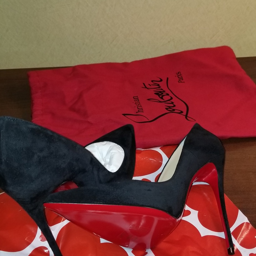 Christian Louboutin So Kate